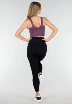 Auberginekleurige Sporttop met Diepe Halslijn en Aansluitende Pasvorm