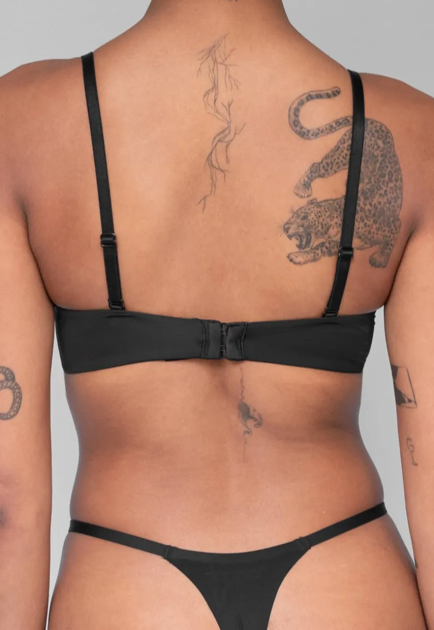 Basic Zwarte BH met Kruisbare Bandjes