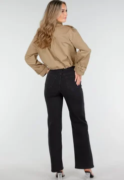 Beige Cropped Jas met Grote Zakken en Rechte Pasvorm