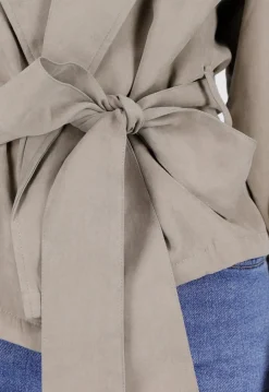 Beige Cropped Trenchcoat Jas met Strikceintuur