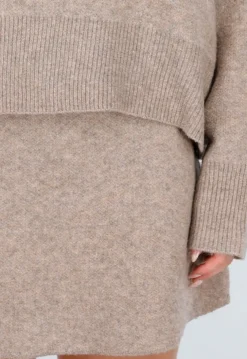 Beige Gebreide Co-ord Set met Trui en Rokje
