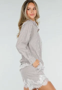 Beige Gestreepte Blouse en Short Set met Kant
