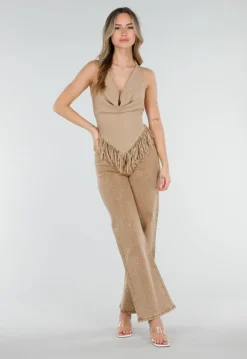 Beige Halter Top met Fringe Zoom en Open Rug