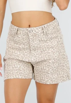 Beige Leopard Print Shorts met Rechte Pijpen