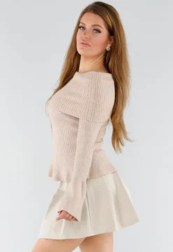Beige Off Shoulder Gebreide Trui met Uitlopende Mouwen