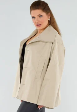 Beige Oversized Jas met Ceintuur en Brede Kraag
