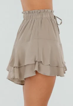 Beige Ruffle Skort met Elastische Taille en Strikkoord