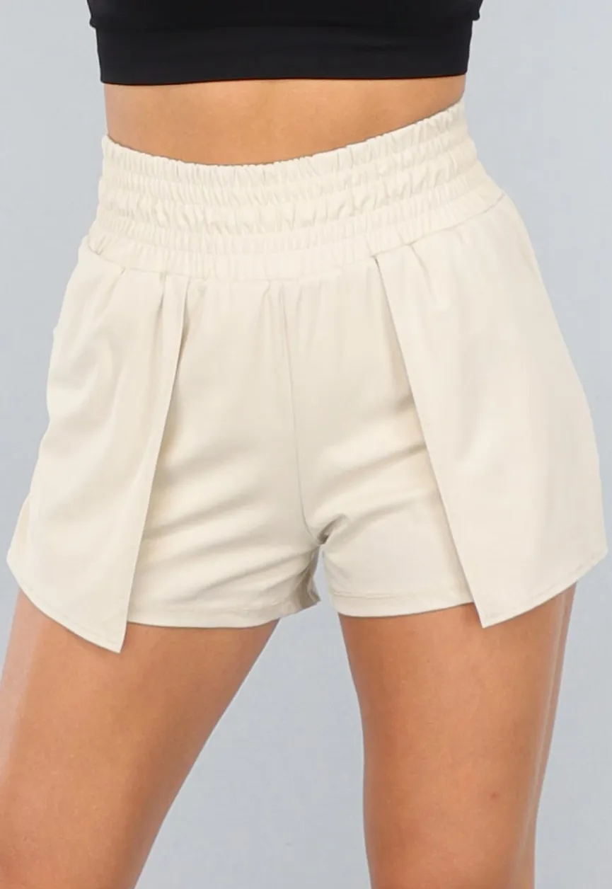 Beige Sportshort met Binnenbroekje