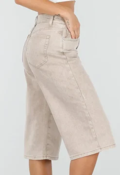 Beige Stretch Denim Bermuda Broek met Rechte Pijpen