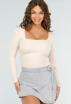 Beige Stretch Top met Vierkante Hals