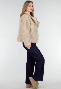 Beige Teddy Jas met Opstaande Kraag en Knoopsluiting