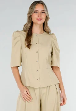 Beige Top met Pofmouwen en Knopen