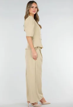 Beige Top met Pofmouwen en Knopen