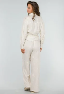 Beige Tweedelig Setje met Geborduurde Blouse en Broek