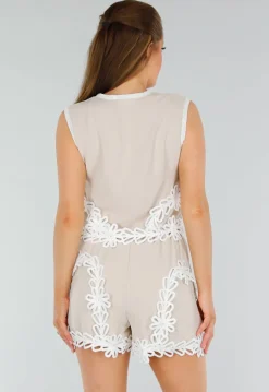 Beige Two Piece Set met Stretch, Giletlook en Gehaakte Details