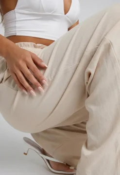 Beige Wide Leg Broek met Smock Taille en Strikkoord