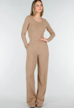 Beige Zachte Stretch Top met Ronde Hals en Lange Mouwen