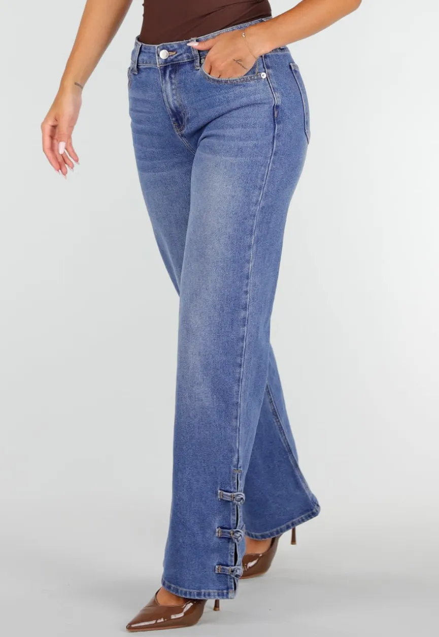 Blauwe Denim Straight Leg Jeans met Knoopbandjes aan de Broekspijpen