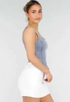 Blauwe Denim Top met Brede Bandjes en Getailleerde Pasvorm