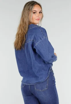 Blauwe Spijkerblouse met Knoopdetail