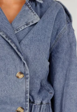 Blauw Kort Denim Jasje met Revers en Dubbele Knoopsluiting