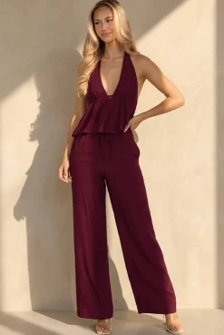 Bordeaux Halter Top en Wide Leg Broek Set met Open Rug