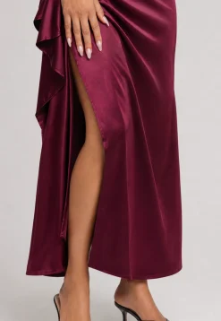 Bordeaux Off Shoulder Satijnen Maxi Jurk met Split en Drapering