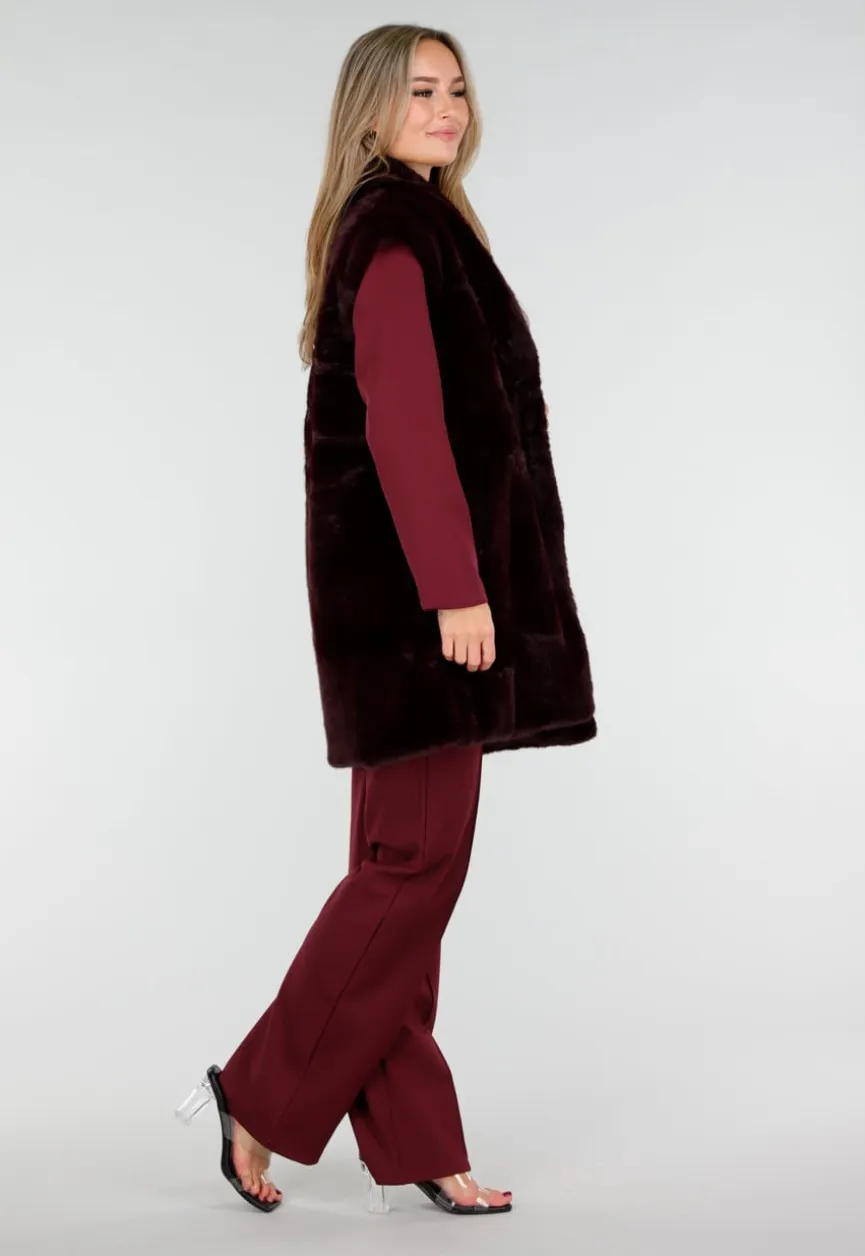 Bordeauxrode Faux Fur Bodywarmer met Ceintuur