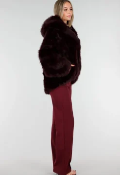 Bordeauxrode Faux Fur Jas met Capuchon
