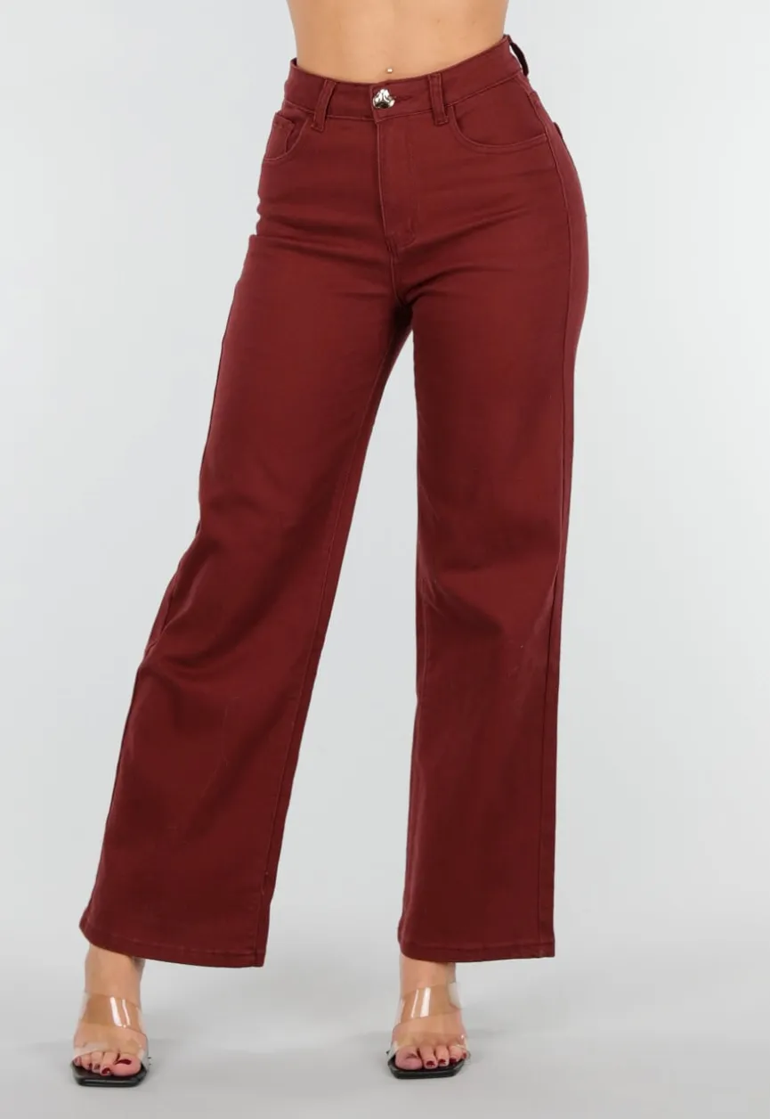 Bordeauxrode High Waist Jeans met Rechte Pijpen en Goudkleurige Knoop