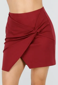 Bordeaux Rode Mini Rok met Overslag en Stretch