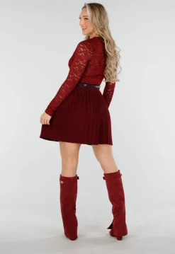 Bordeauxrode Plissé Rok Met Riem