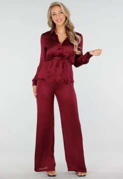 Bordeauxrode Satijnlook Set Met Blouse en Wide Leg Broek