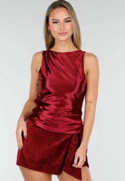 Bordeaux Satijnen Stretch Top met Strik en Open Rug