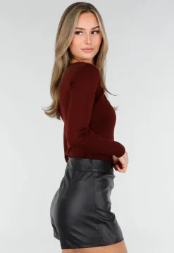 Bordeaux Top met Cut Out Detail