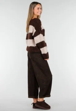 Bruine Barrel Jeans met Subtiele Animalprint en Omgeslagen Zoom