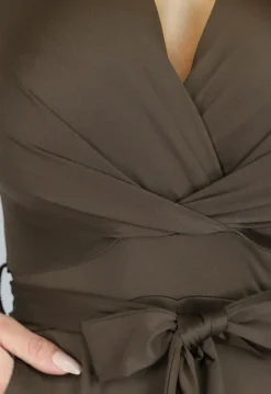 Bruine Jumpsuit met Wijde Pijpen en Tailleband
