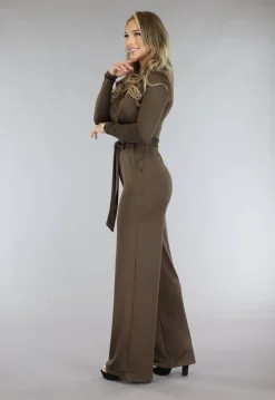 Bruine Jumpsuit met Wijde Pijpen en Tailleband