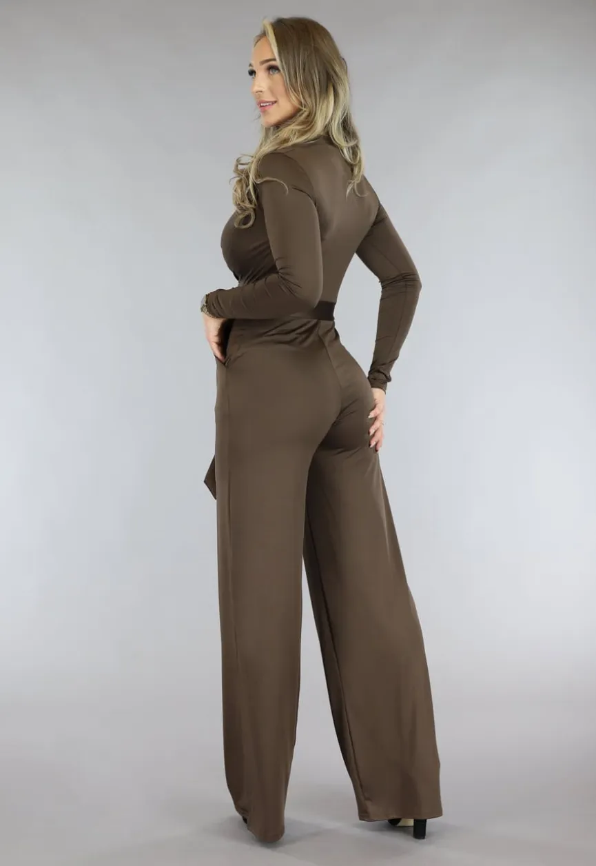 Bruine Jumpsuit met Wijde Pijpen en Tailleband