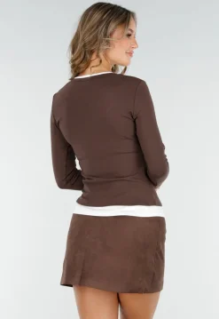 Bruine Longsleeve Top met V-Hals en Witte Boorden