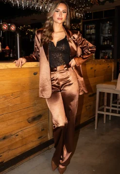 Bruine Satijnlook Blazer met Licht Getailleerde Pasvorm en Dubbele Knopen