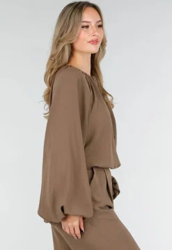 Bruine Stretch Blouse met Striksluiting en Wijde Mouwen