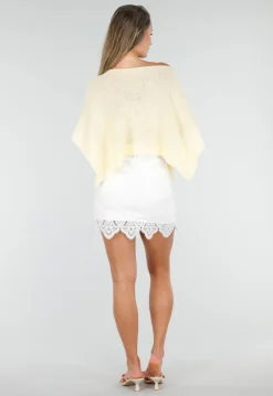 Butter Yellow Gebreide Poncho Trui met Wijde Pasvorm