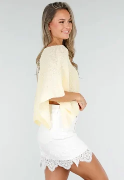 Butter Yellow Gebreide Poncho Trui met Wijde Pasvorm