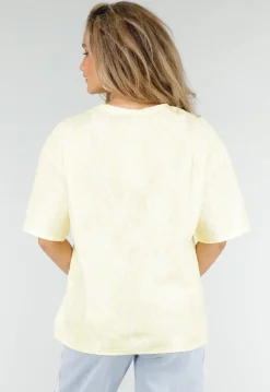 Butter Yellow Kanten T-shirt met Korte Mouwen en Ronde Hals