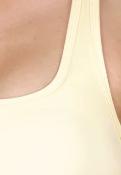 Butter Yellow Stretch Top met Vierkante Hals en Uitneembare Pads