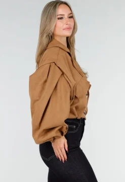 Camelkleurige Cropped Jas met Oversized Mouwen en Knopen
