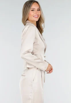 Champagnekleurige Satijnlook Wrap Blazer met Strik