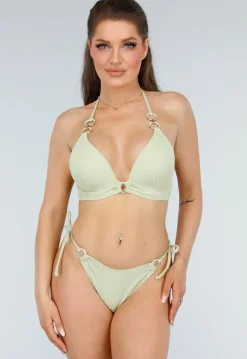 Chic Lichtgroene Bikinitop met Stijlvolle Ringen
