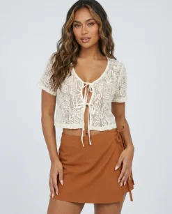 Crème Crochet Top met Bloempatroon en Striksluiting